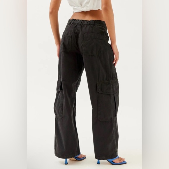 NWT cargo carpenter pant Urban Outfitters - Picture 2 of 4